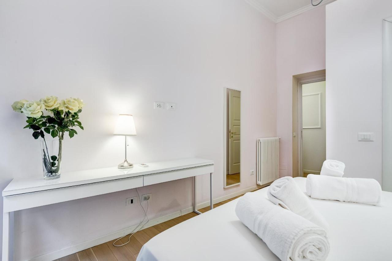 Trevi Fountain Modern Apartment Rom Exteriör bild