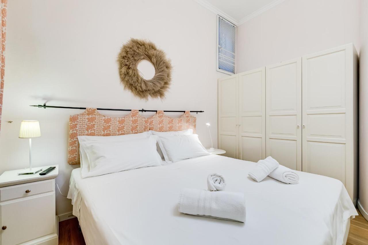 Trevi Fountain Modern Apartment Rom Exteriör bild